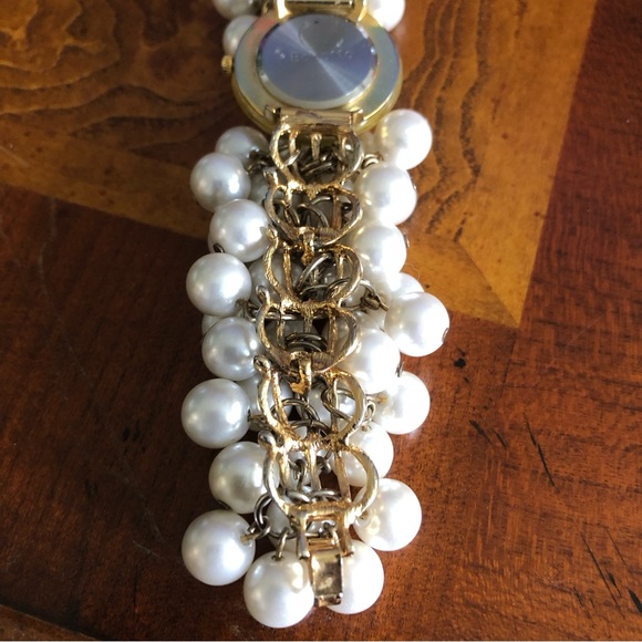 Vintage 80s Bonetto Candy Pearl cluster bracelet watch - Picture 5 of 10